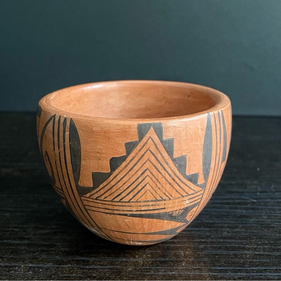 Hopi pottery from Polacca, AZ, numbered - Picture 4 of 8